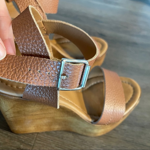 Steve Madden 6.5 / 37 Belma Tan Leather Wood Wedge platform sandal cognac brown - Picture 11 of 15